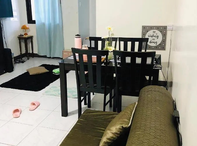The Avenue Residences Guest house *